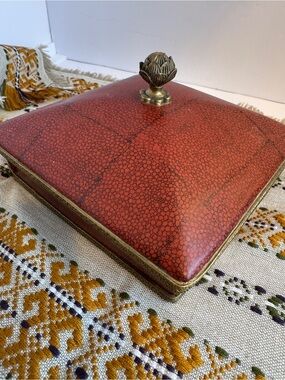 Stunning Porcelain Dominic Lidded Vintage Decorative Box Hollywood Regency Style